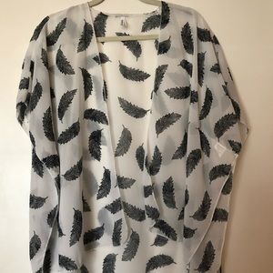 🌸Feather Batwing Kimono